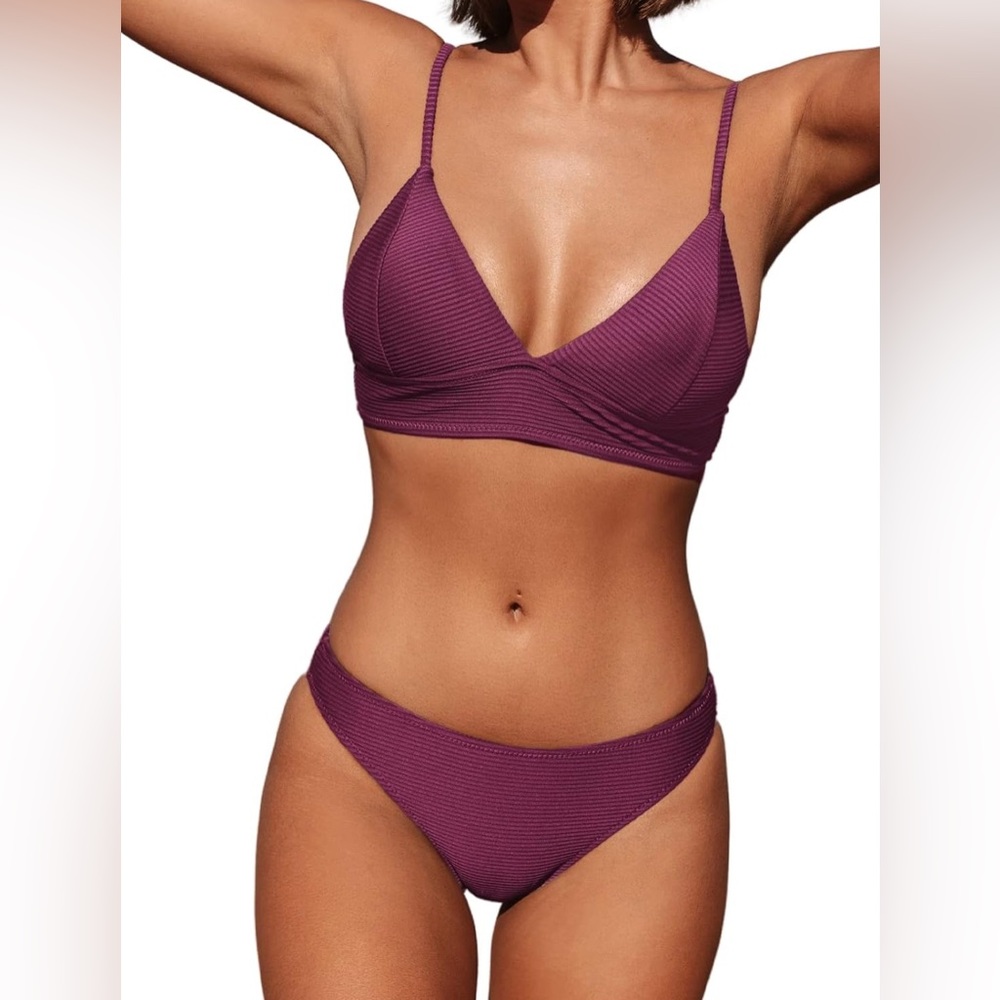 ☀️NWT Cupshe Sexy Triangle Two Piece swimsuit M